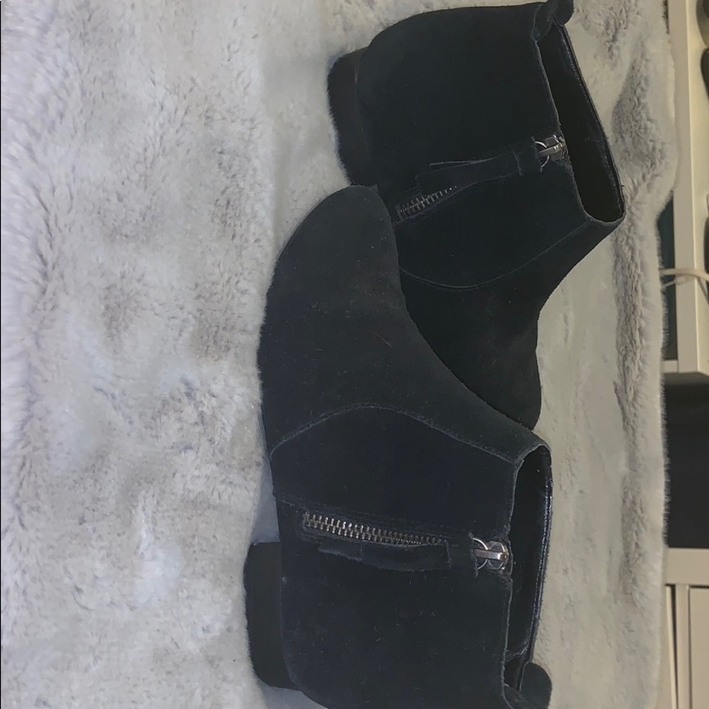 black booties